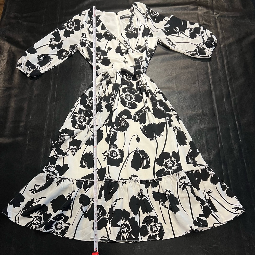 Karl Lagerfeld Paris white & black size 6 dress